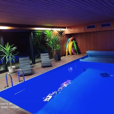 Park Villa Ferienwohnung Mit Pool Und 3 Schlafzimmer Uelzen Extérieur photo